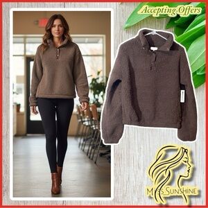 SO NEW - Sz S - Brown super cozy SHERPA in and out w/ quarter snap Sweater
